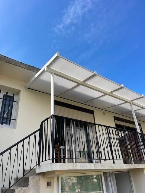 pergola poly.jpg