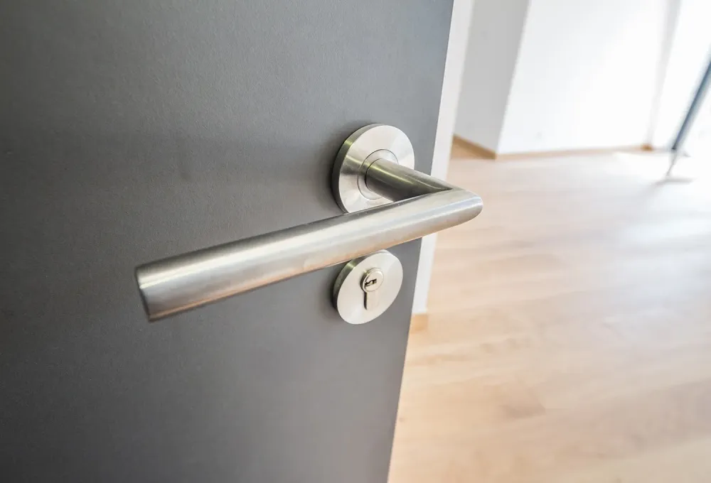 Portes à Saint-Privat-des-Vieux