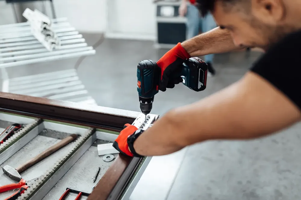 Menuiserie sur mesure à Saint-Privat-des-Vieux